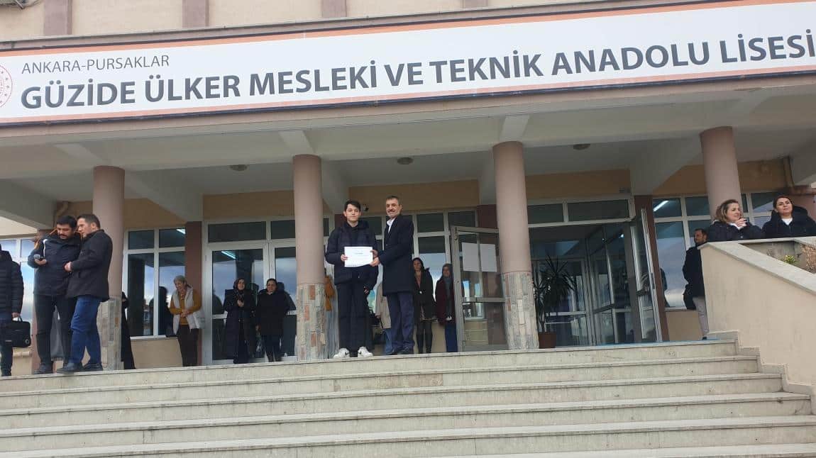 Dilimizin Zenginlikleri Projesi Kapsamında Düzenlenen Deneme Yazma Yarışmasında İlçe Birincisi Olan Öğrencimizi Tebrik Ettik