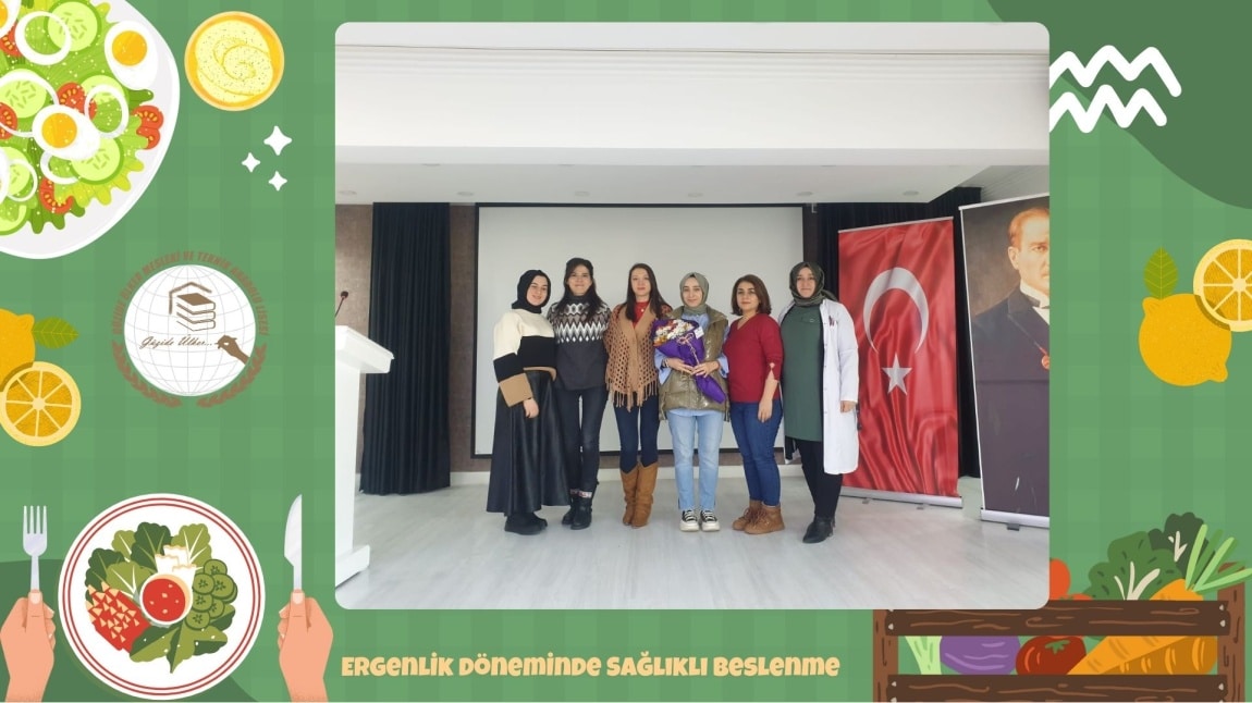 Öğrencilerimiz Ergenlik Döneminde Sağlıklı Beslenme Konulu Seminere Katıldılar